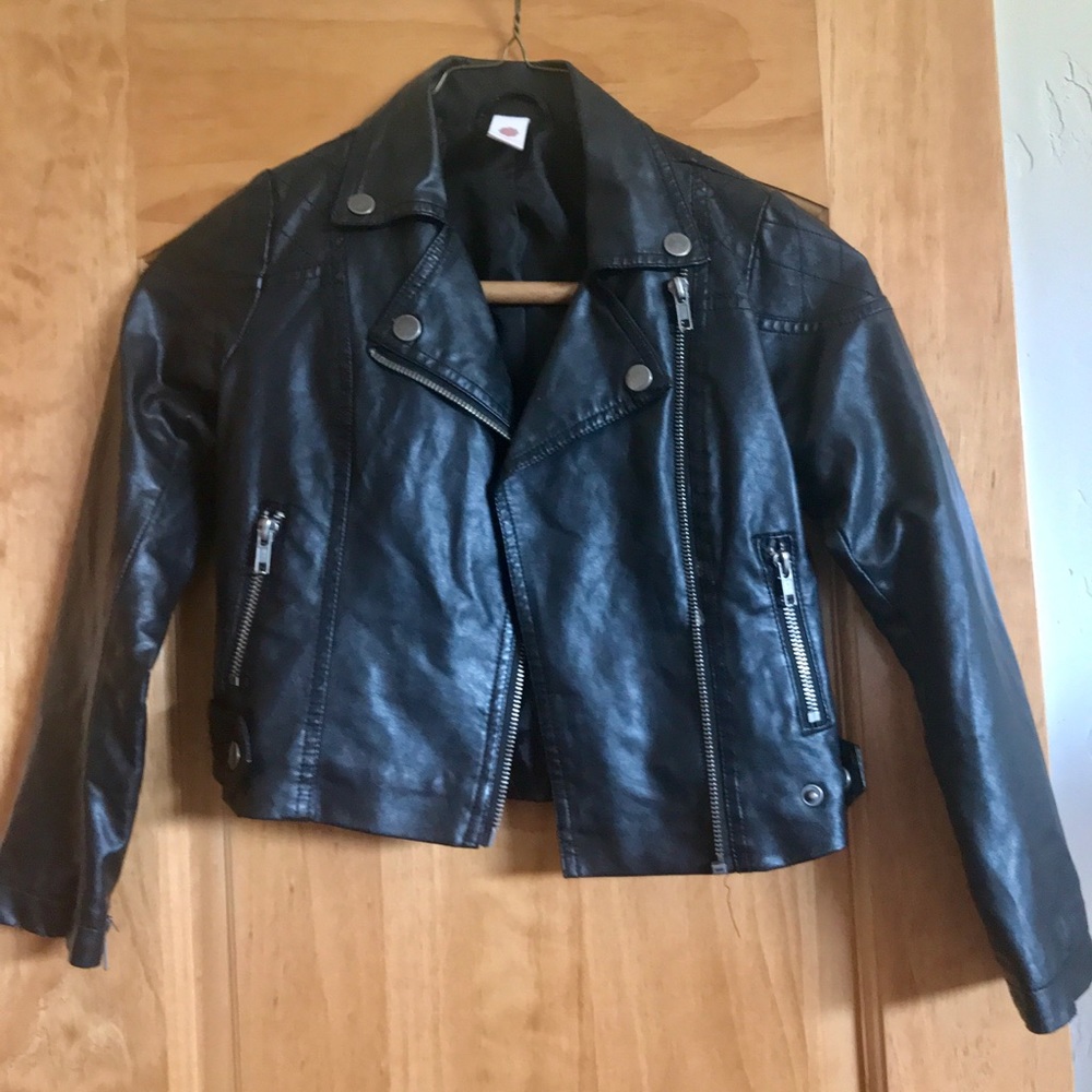 Young girls jacket! Size Small 6/7